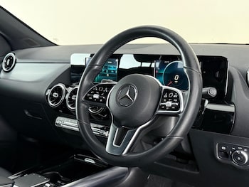Used Mercedes-Benz GLA 2021 for sale - 79413288: Photo