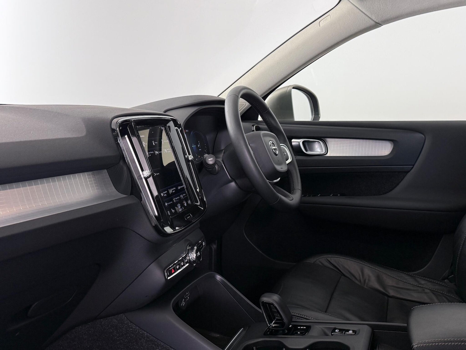 Used Volvo XC40 2021 for sale - 77221691: Photo 11