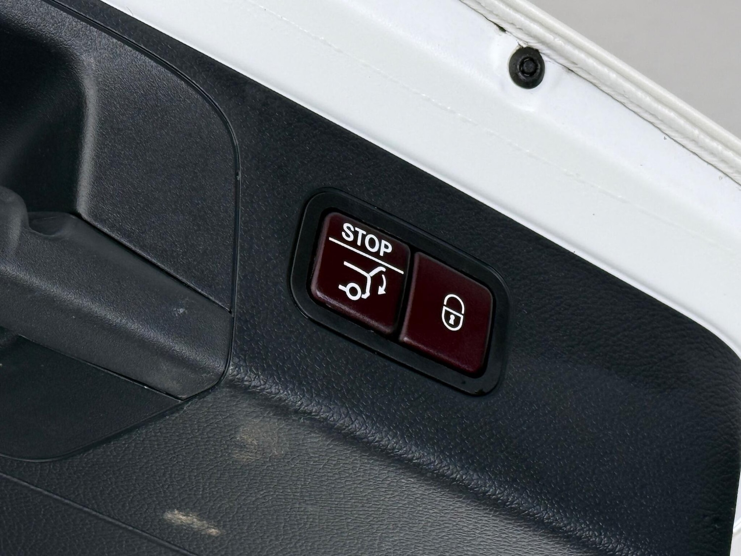 Used Mercedes-Benz GLC 2018 for sale - 77260073: Photo 11