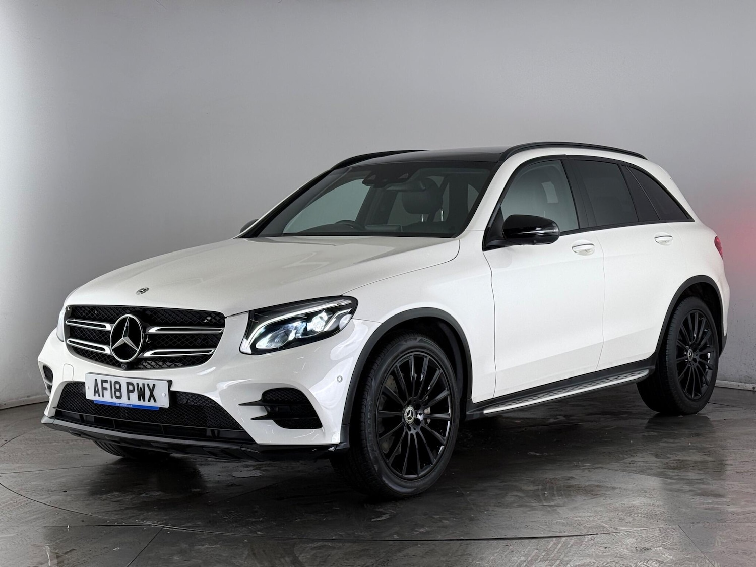 Used Mercedes-Benz GLC 2018 for sale - 77260073: Photo 3