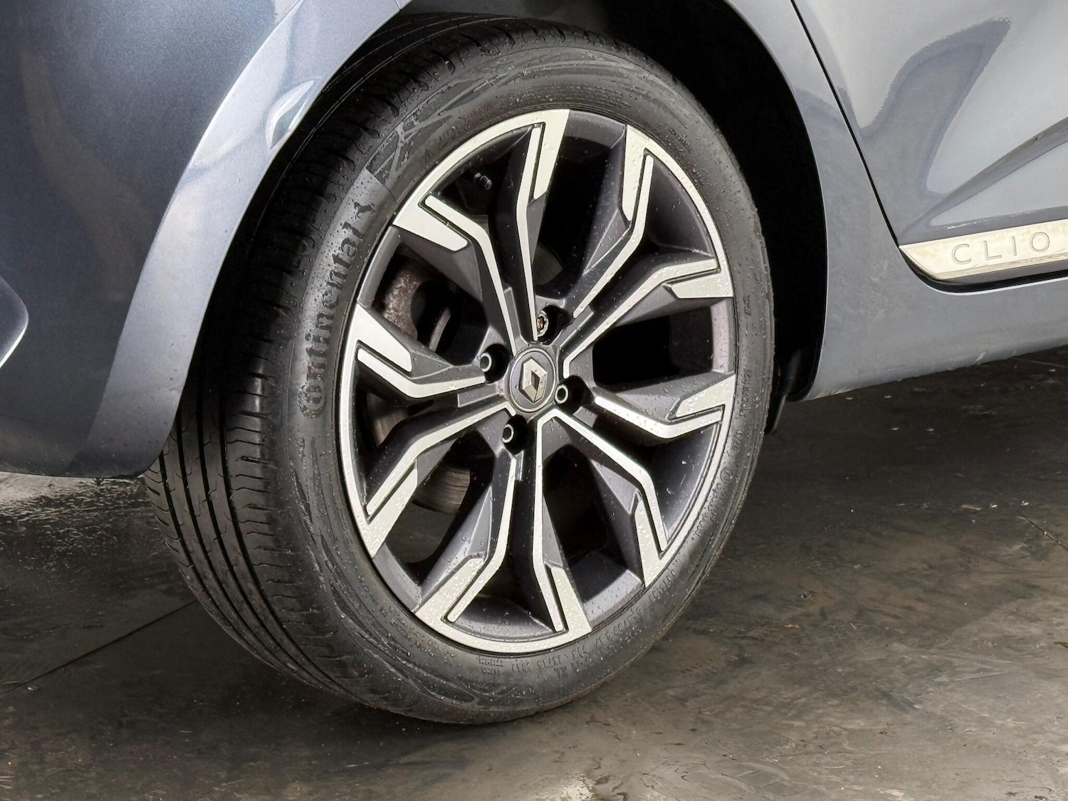 Used Renault Clio 2021 for sale - 76466836: Photo 11