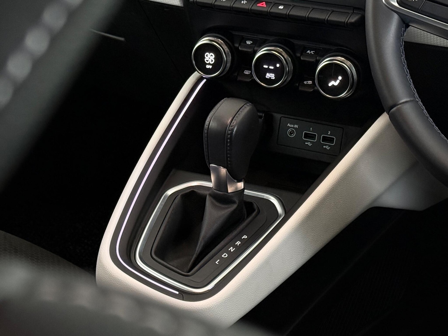 Used Renault Clio 2021 for sale - 76466836: Photo 39