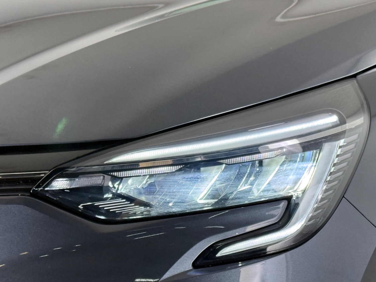 Used Renault Clio 2021 for sale - 76466836: Photo 9