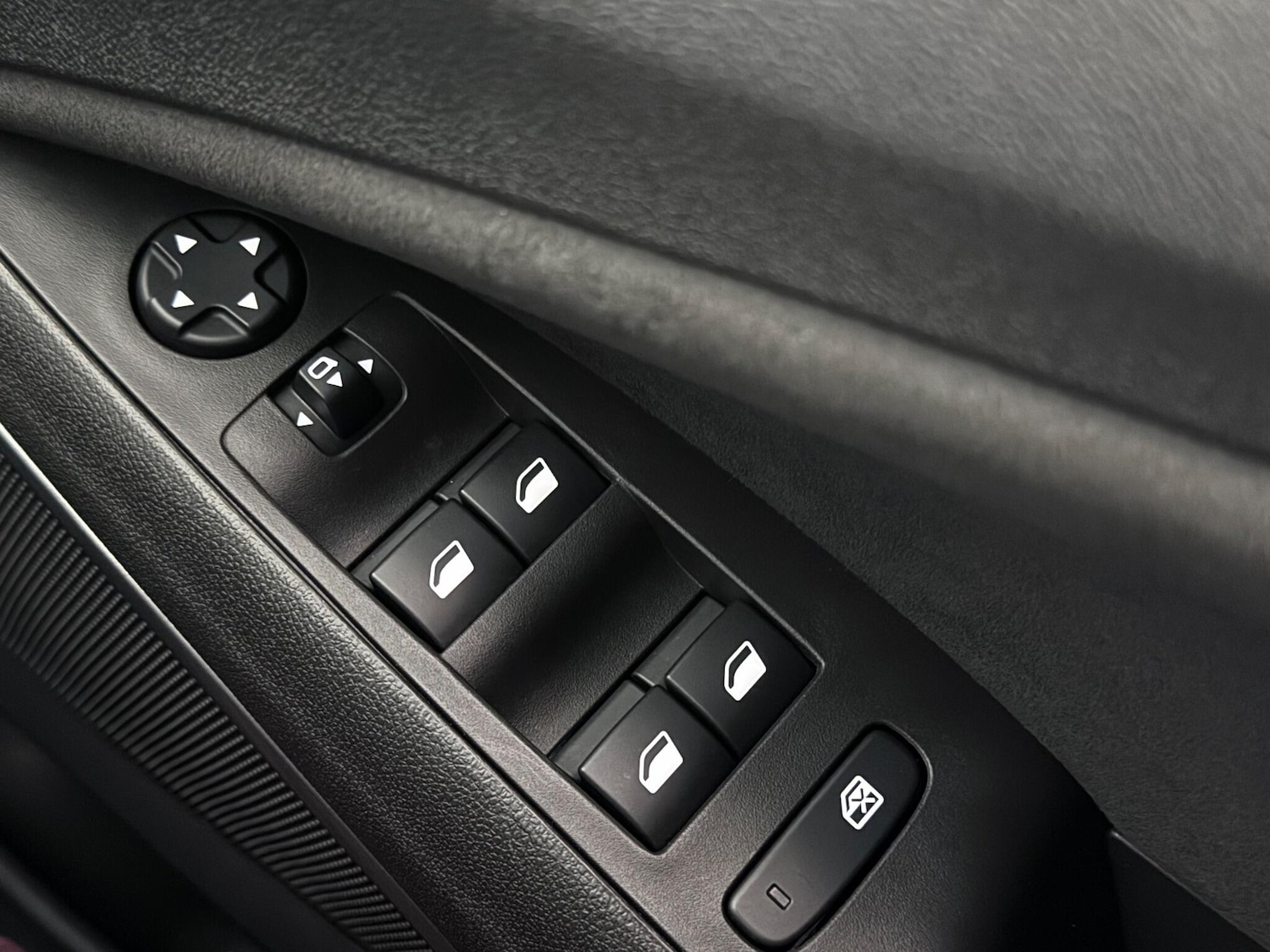 Used Vauxhall Crossland 2022 for sale - 77182560: Photo 27