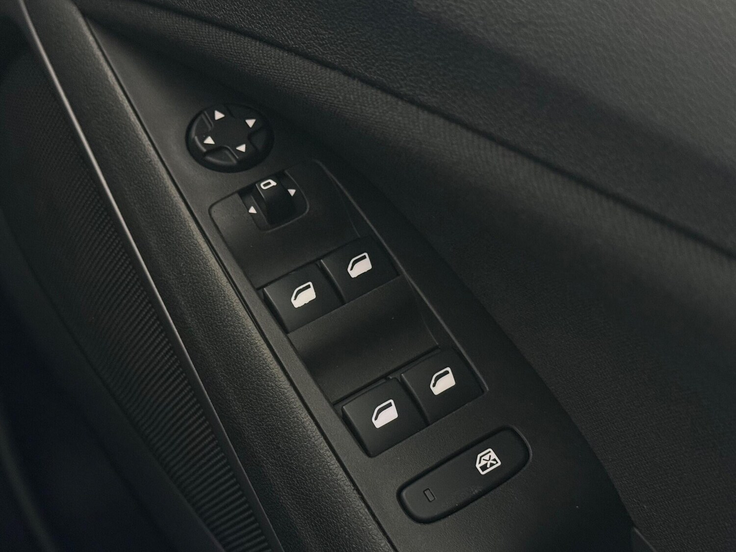 Used Vauxhall Crossland 2021 for sale - 77846244: Photo 26