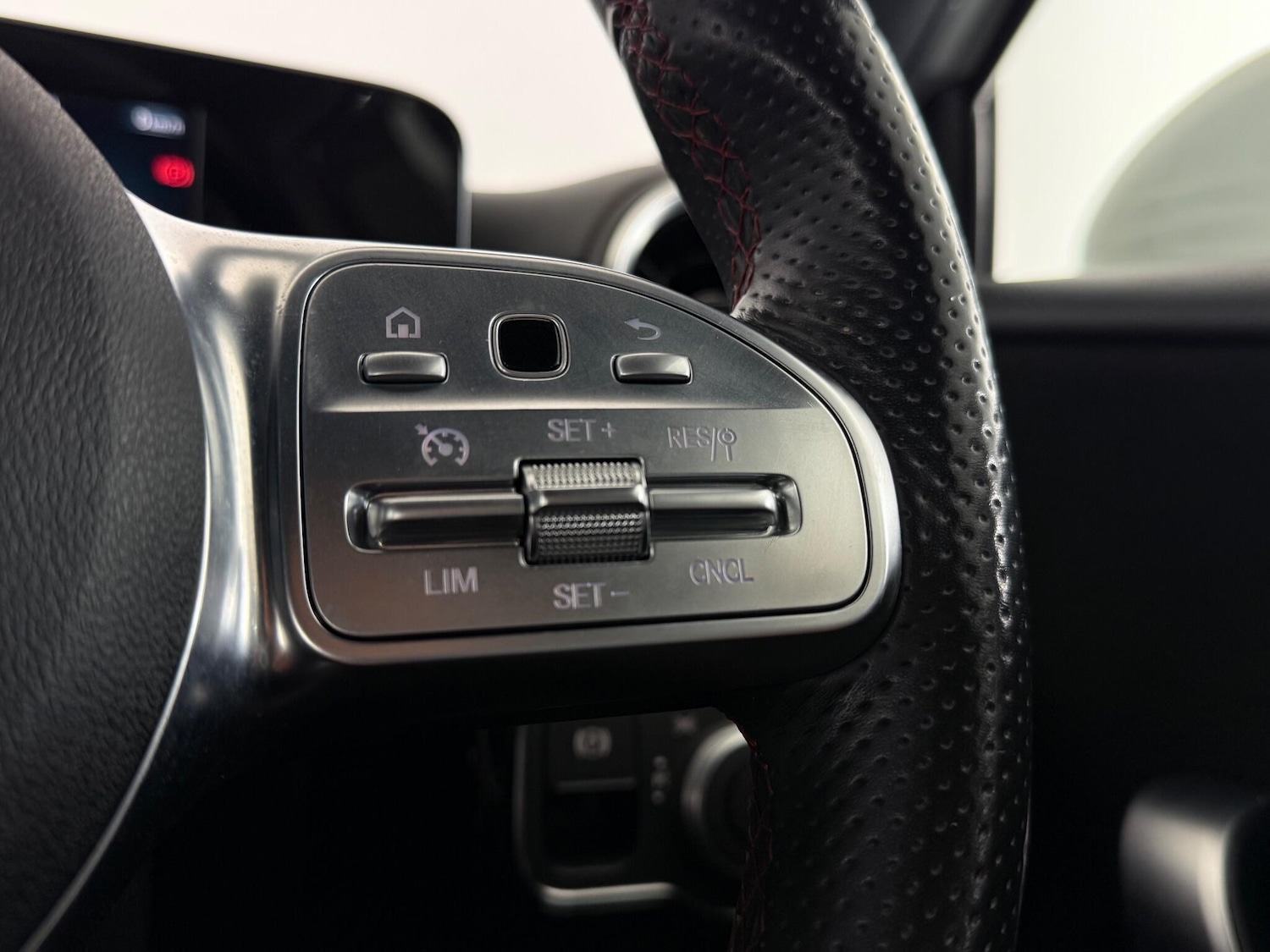 Used Mercedes-Benz A-Class 2018 for sale - 78020590: Photo 18