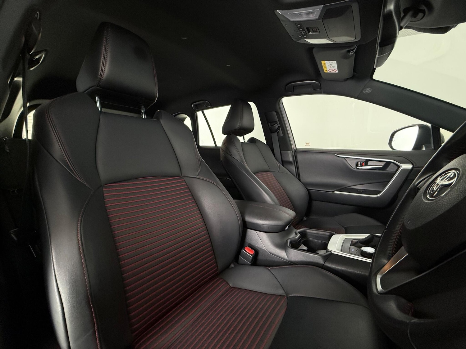 Used Toyota RAV4 2022 for sale - 77760548: Photo 11