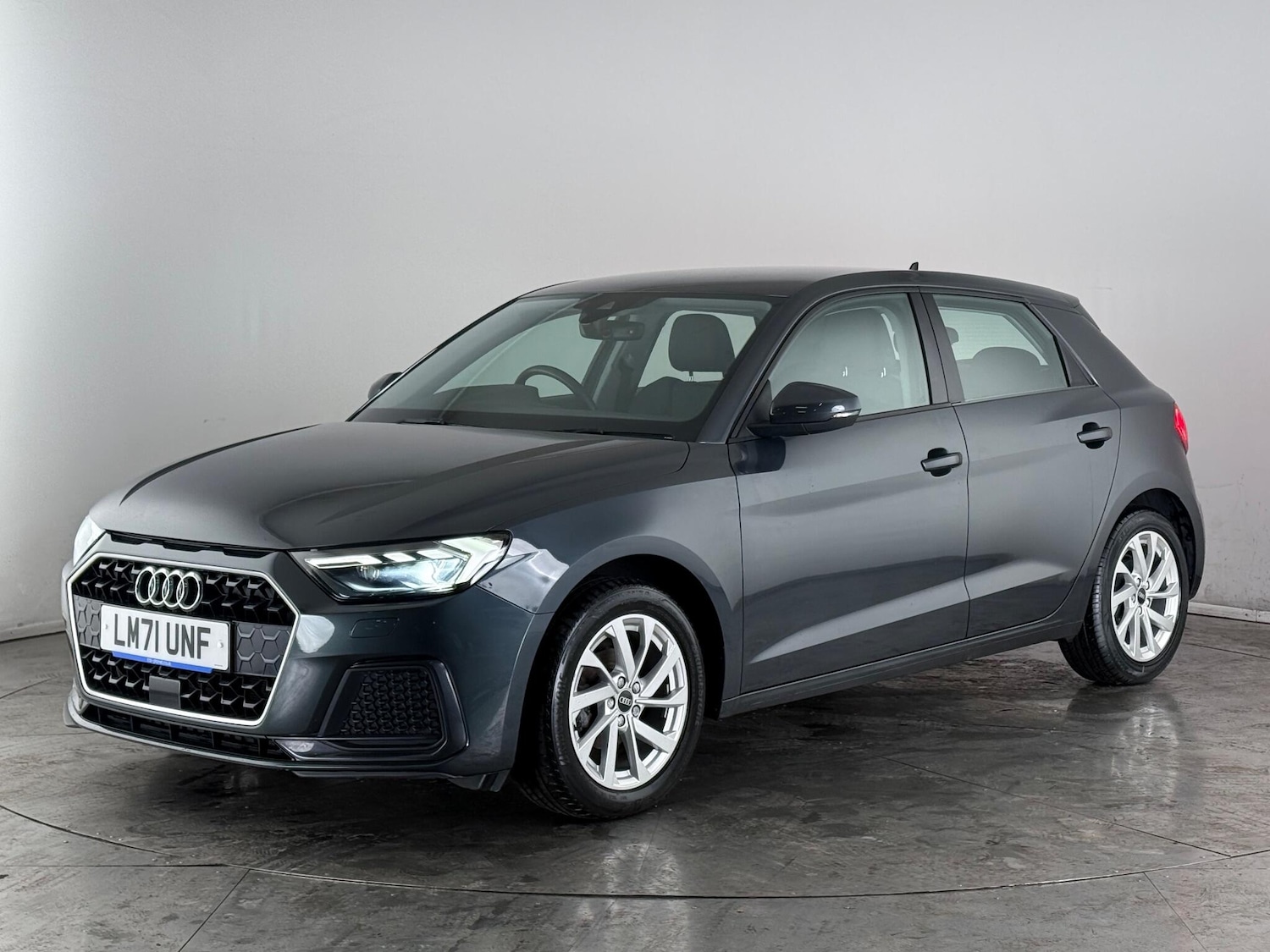 Used Audi A1 2021 for sale - 77260283: Photo 2