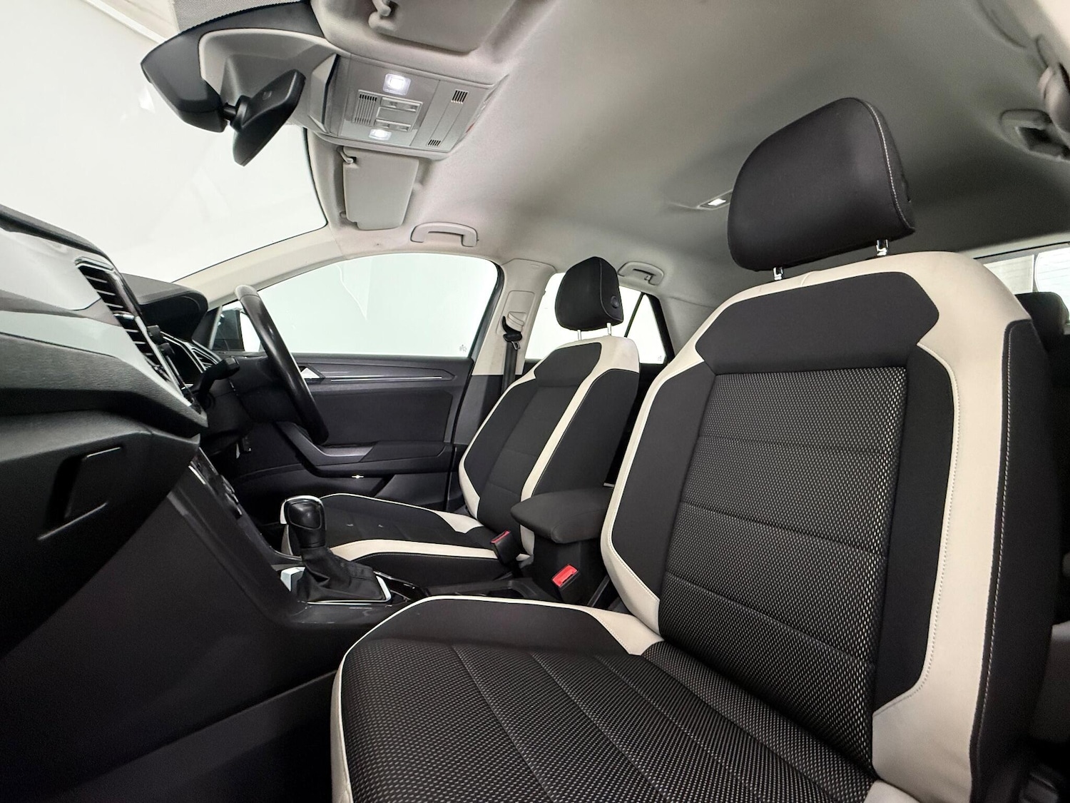 Used Volkswagen T-Roc 2021 for sale - 77221590: Photo 13