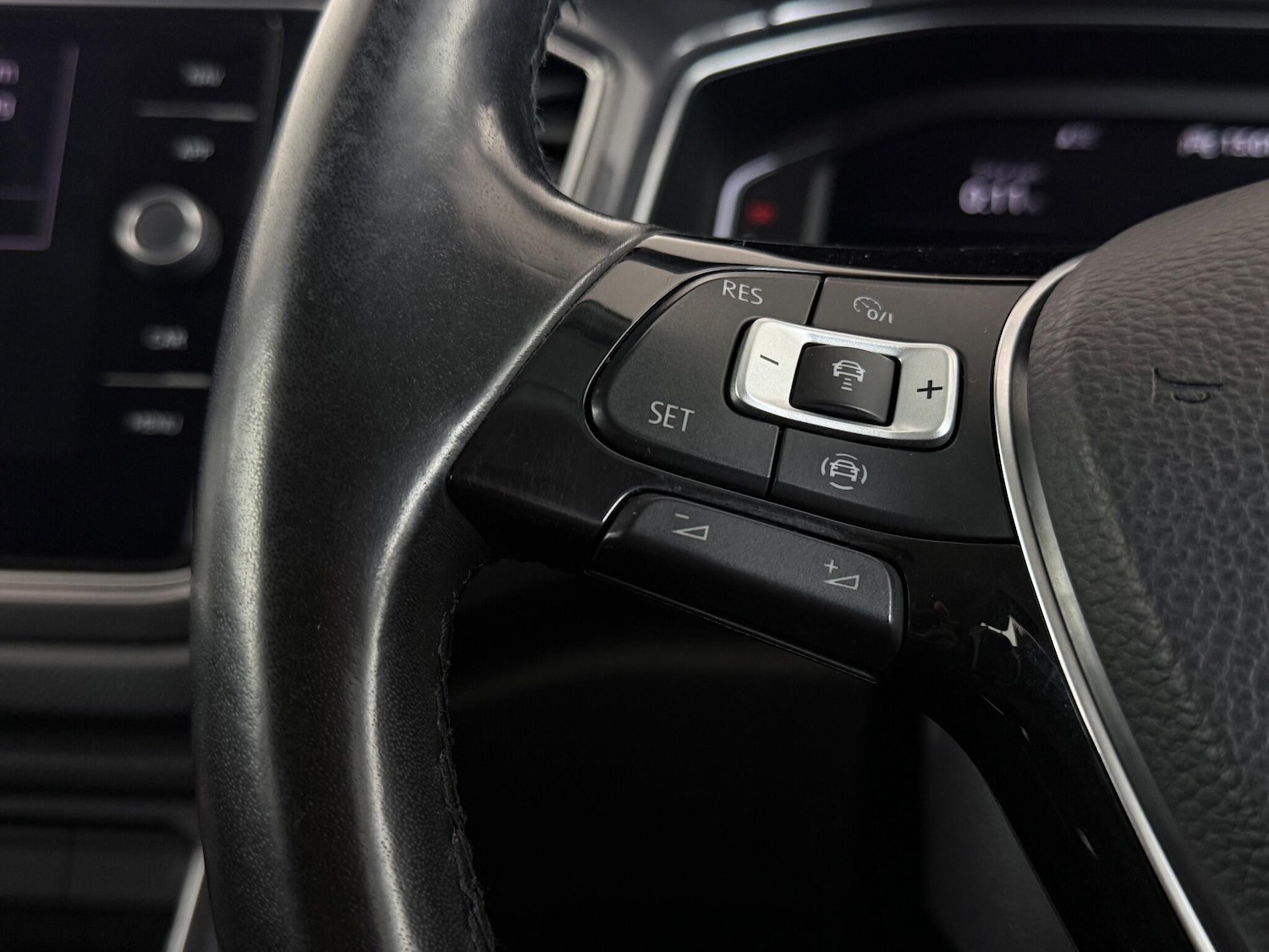 Used Volkswagen T-Roc 2021 for sale - 77221590: Photo 17