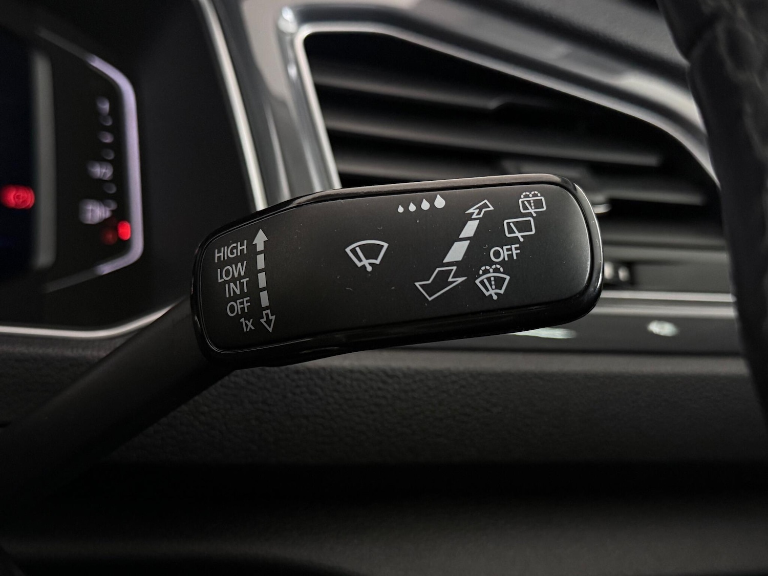 Used Volkswagen T-Roc 2021 for sale - 77221590: Photo 21