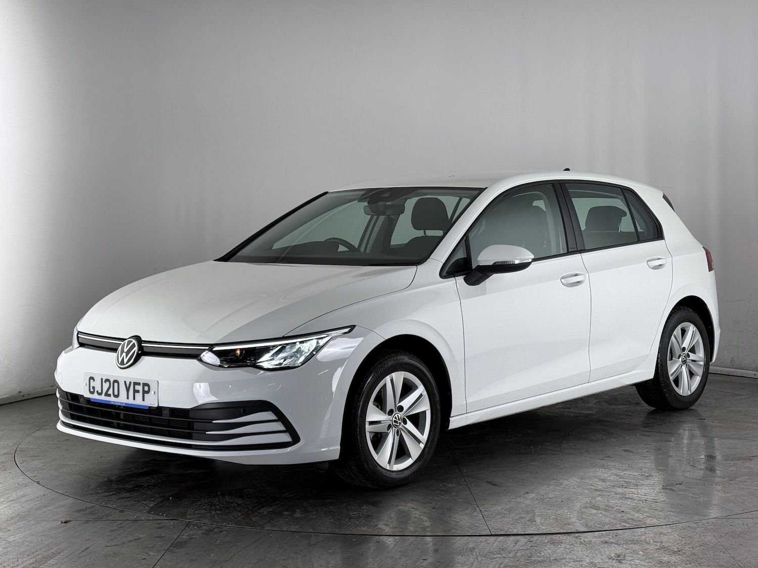 Used Volkswagen Golf 2020 for sale - 77183014: Photo 2