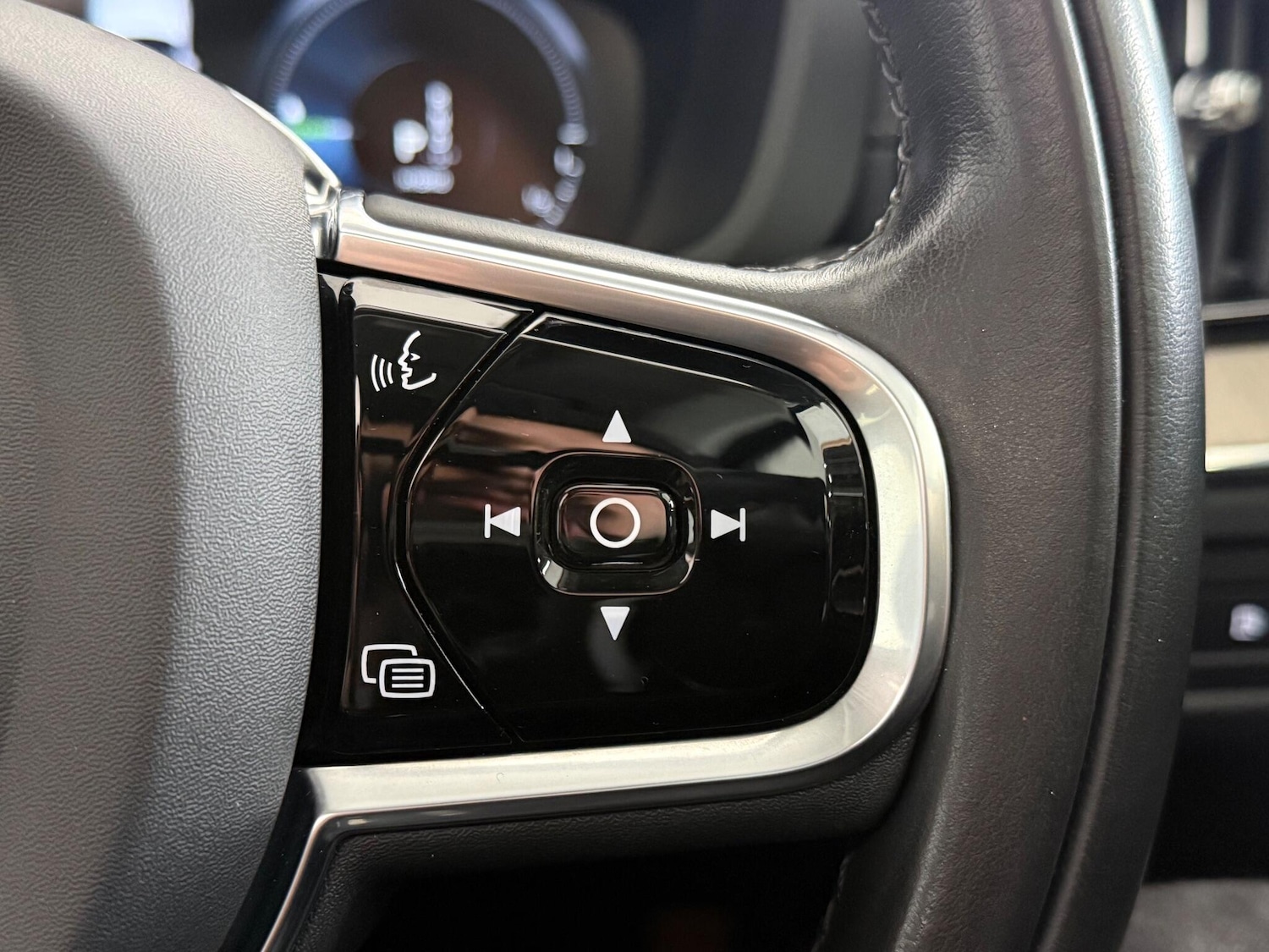 Used Volvo XC60 2021 for sale - 77182883: Photo 21