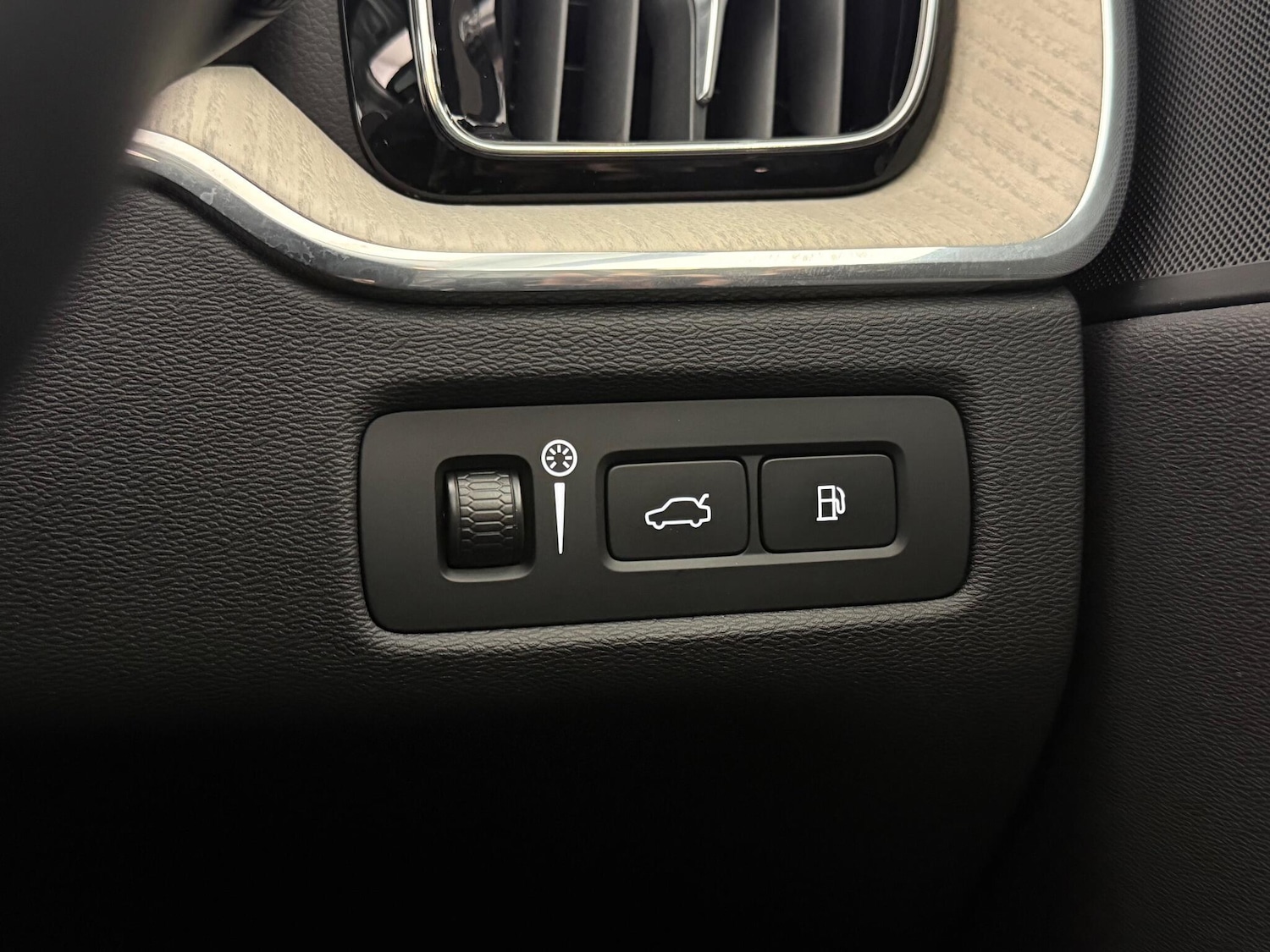 Used Volvo XC60 2021 for sale - 77182883: Photo 22