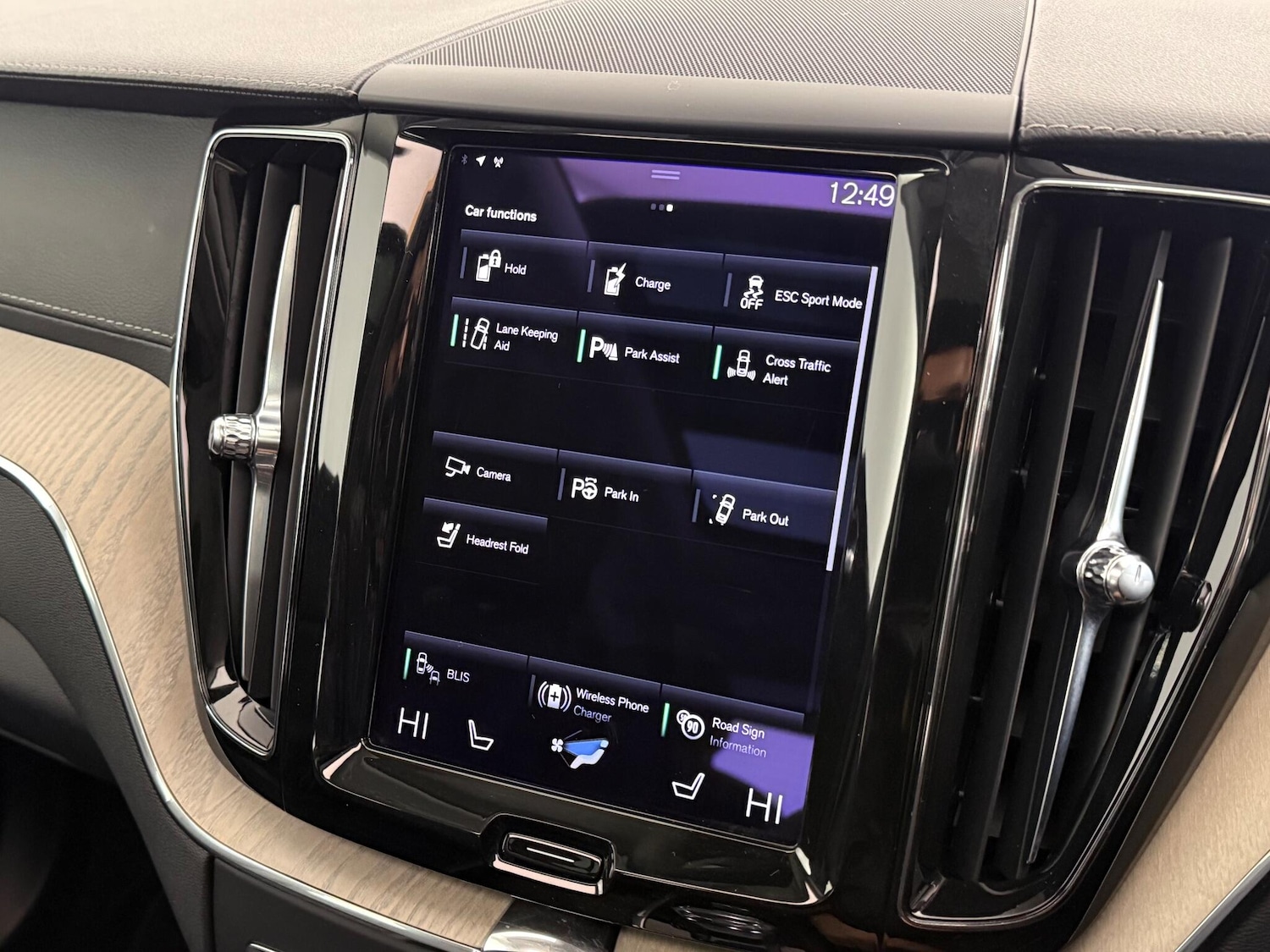 Used Volvo XC60 2021 for sale - 77182883: Photo 30