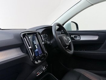 Used Volvo XC40 2018 for sale - 79013216: Photo