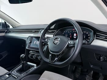 Used Volkswagen Passat 2017 for sale - 79622524: Photo