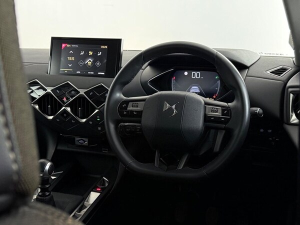 Used DS Automobiles DS 3 Crossback 2022 for sale - 75565092: Photo 21