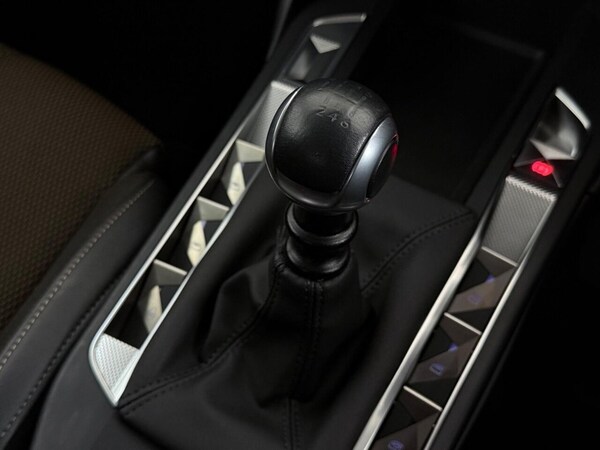 Used DS Automobiles DS 3 Crossback 2022 for sale - 75565092: Photo 37