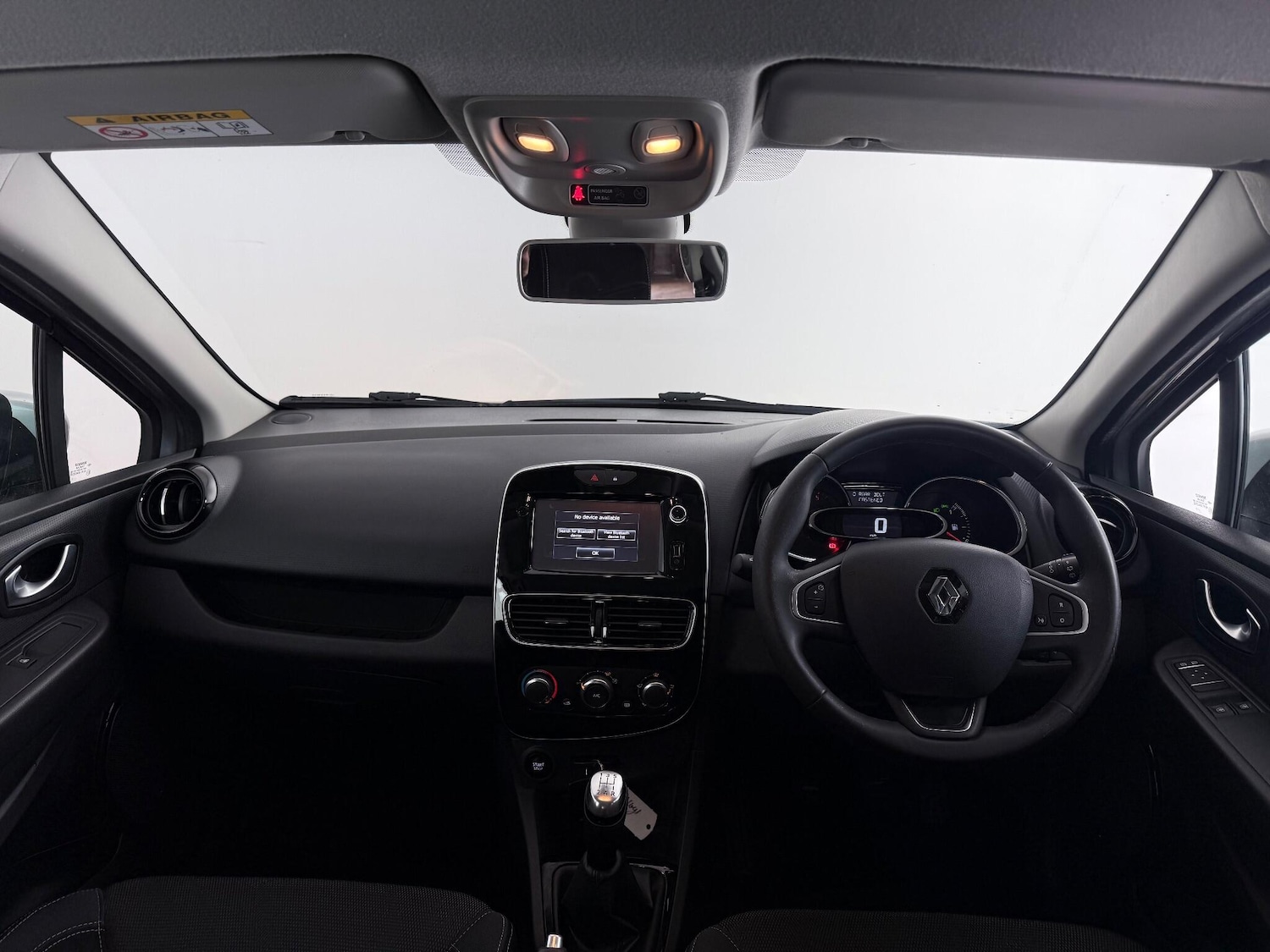 Used Renault Clio 2017 for sale - 76467252: Photo 20