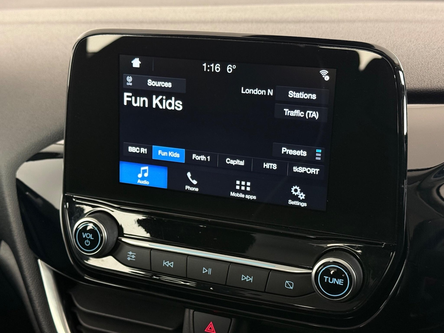 Used Ford Fiesta 2018 for sale - 77760537: Photo 22