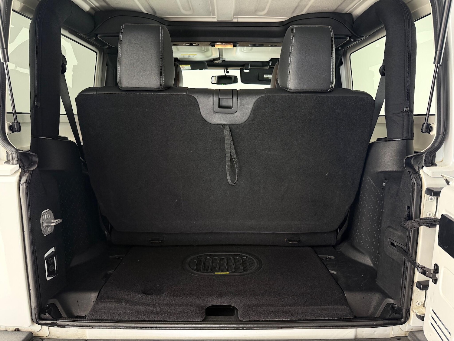 Used Jeep Wrangler 2018 for sale - 76467385: Photo 12