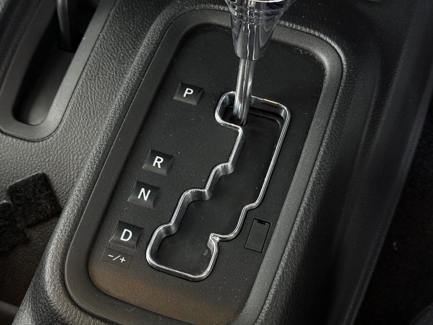 Used Jeep Wrangler 2018 for sale - 76467385: Photo 35