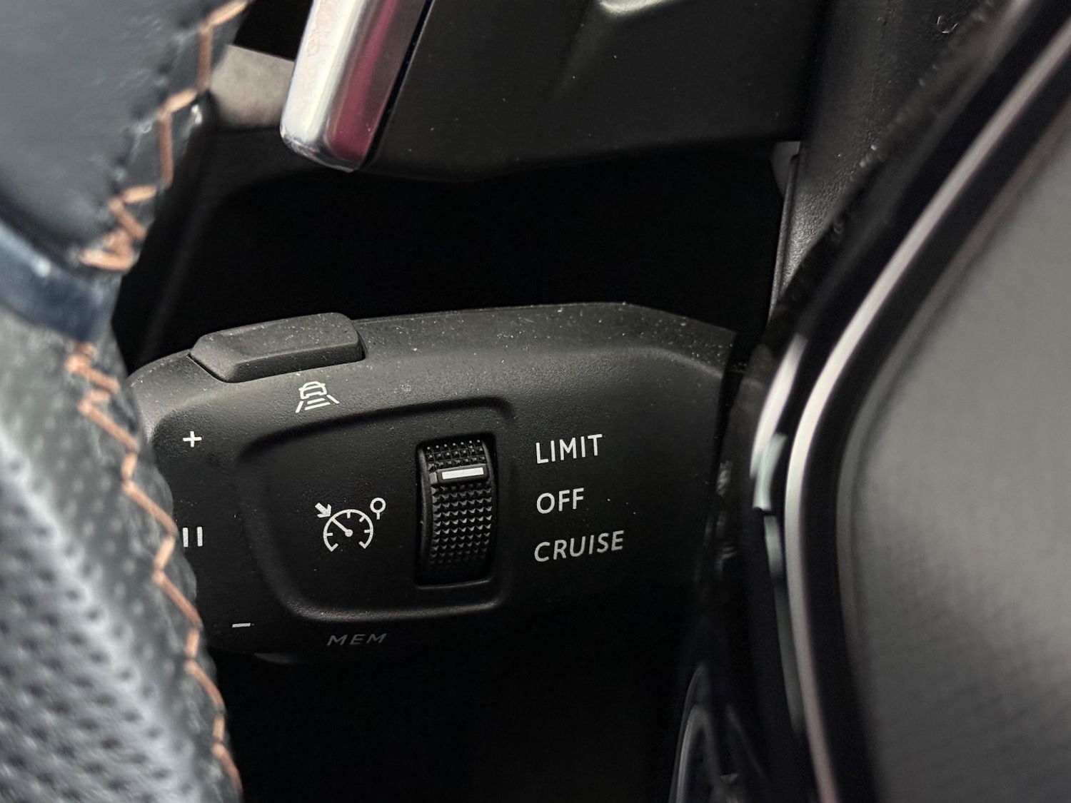 Used Peugeot 3008 2023 for sale - 77182770: Photo 21