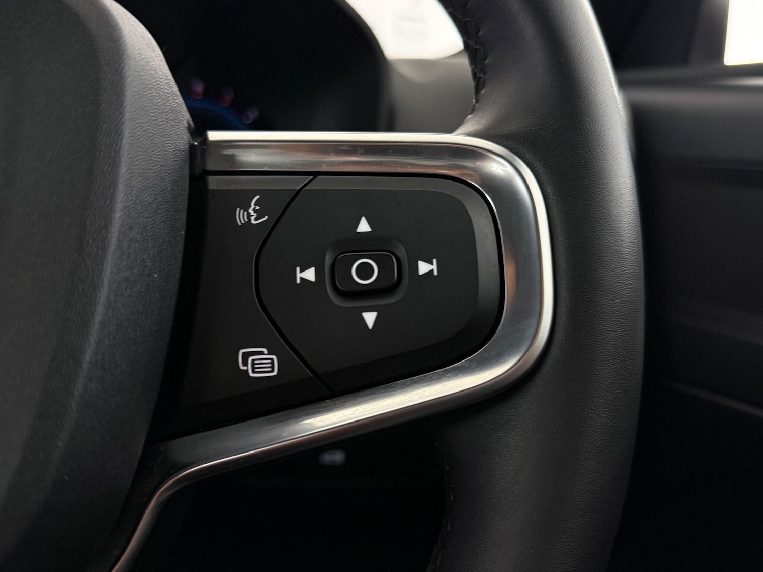 Used Volvo XC40 2024 for sale - 77221486: Photo 19