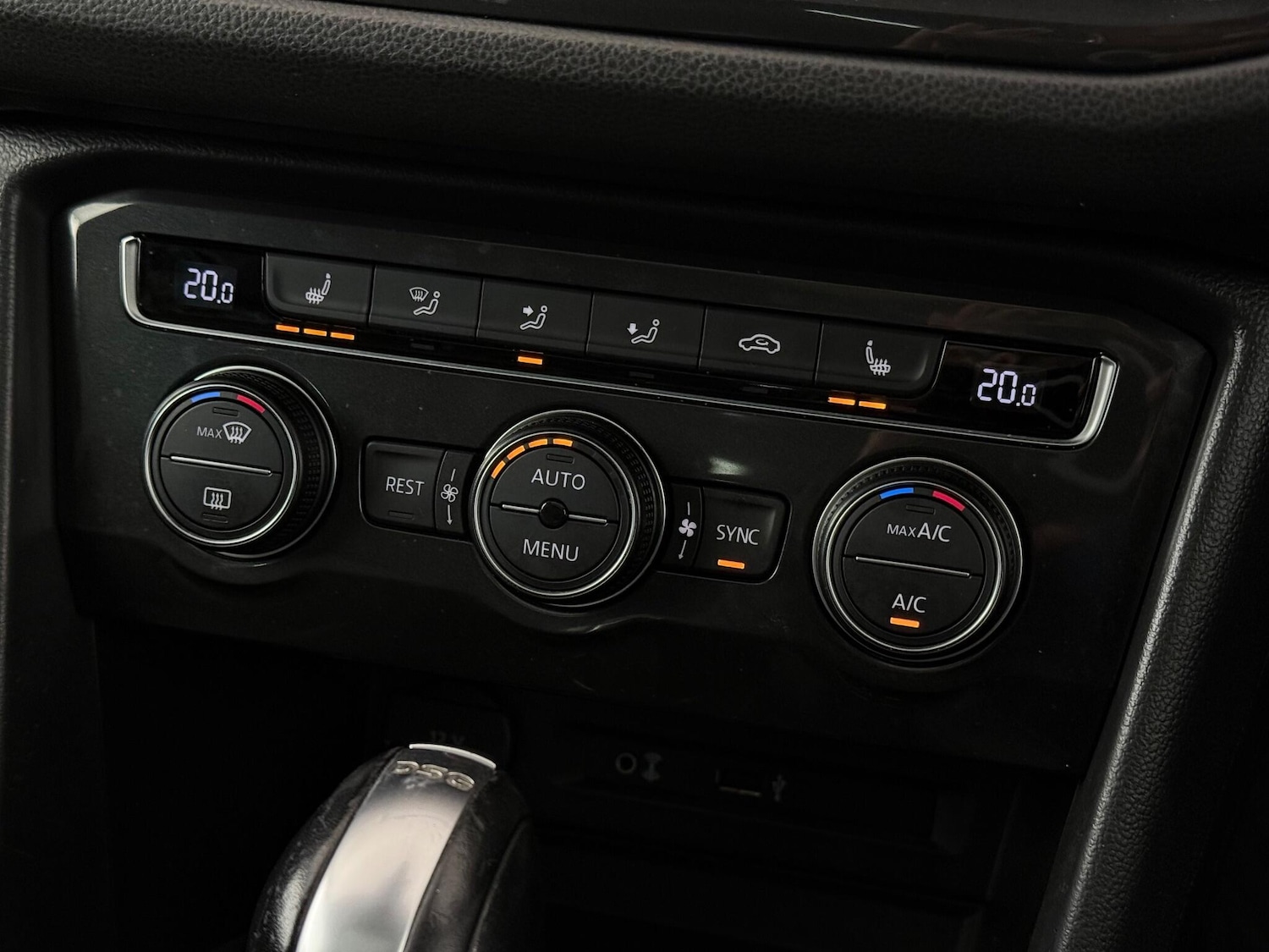 Used Volkswagen Tiguan 2017 for sale - 77216664: Photo 32