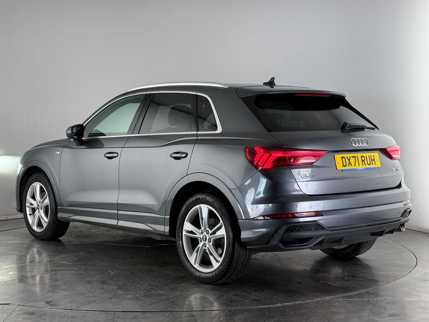 Used Audi Q3 2021 for sale - 77246039: Photo 4