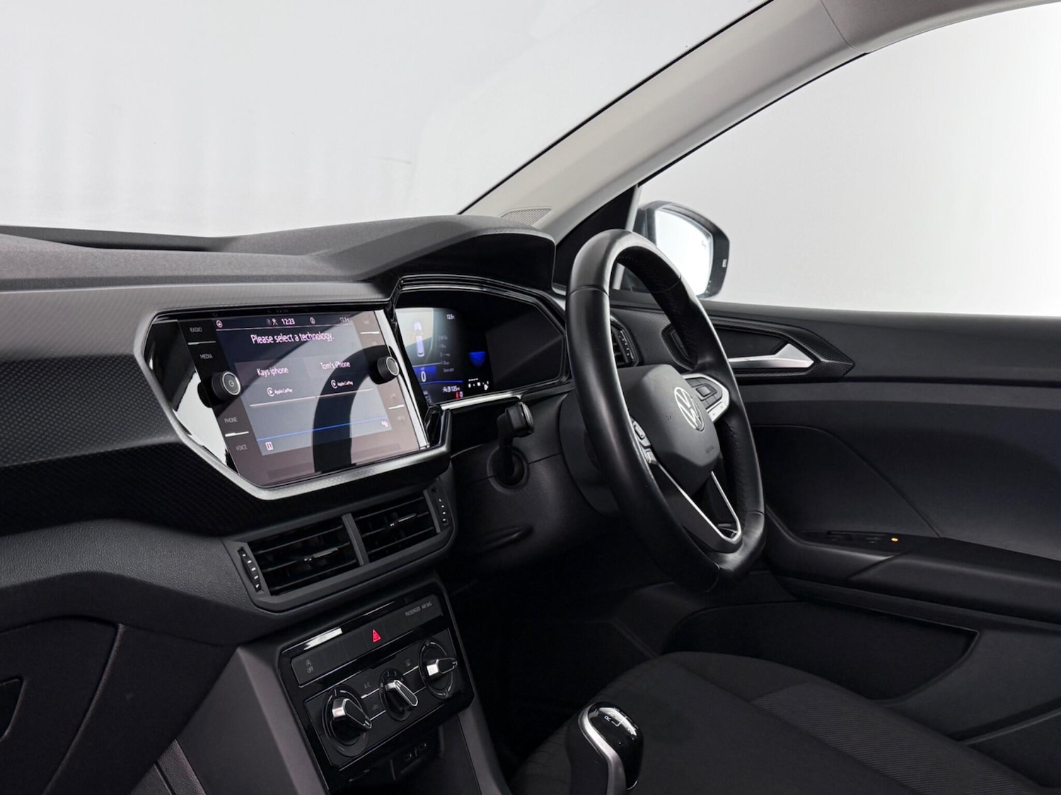 Used Volkswagen T-Cross 2023 for sale - 77550828: Photo 11