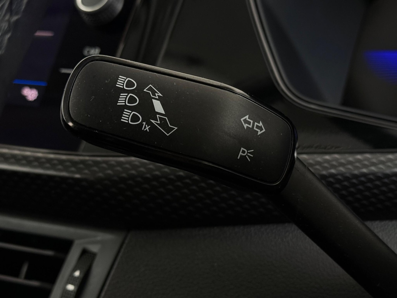 Used Volkswagen T-Cross 2023 for sale - 77550828: Photo 18