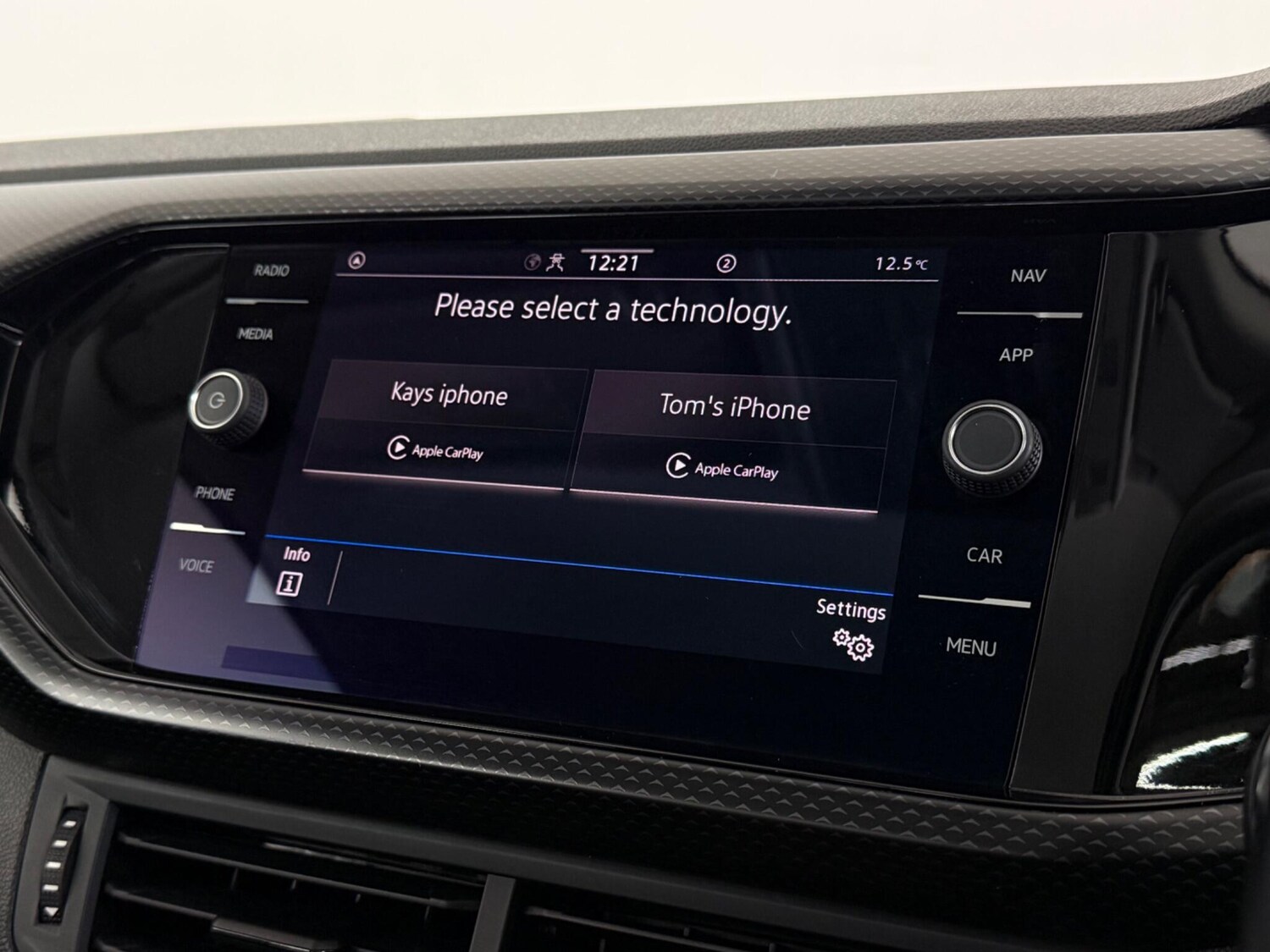 Used Volkswagen T-Cross 2023 for sale - 77550828: Photo 22