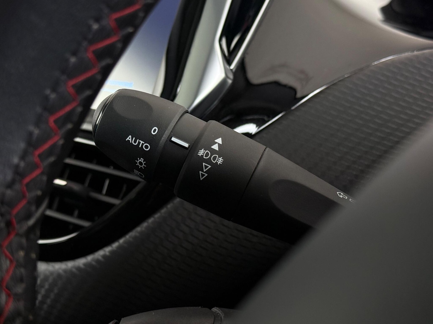 Used Peugeot 2008 2019 for sale - 77345799: Photo 17