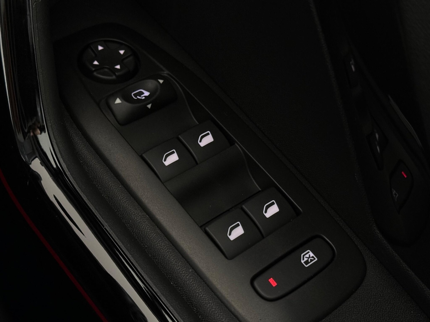 Used Peugeot 2008 2019 for sale - 77345799: Photo 30