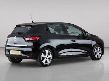 Used Renault Clio 2016 for sale - 79401635: Photo