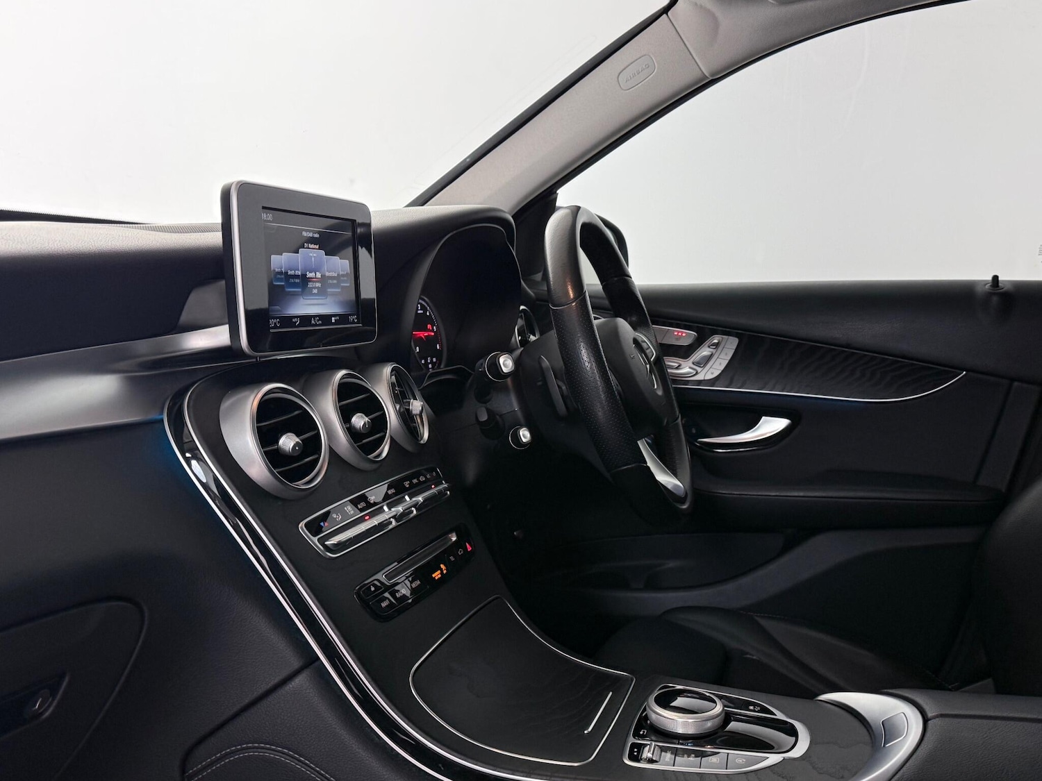 Used Mercedes-Benz GLC 2018 for sale - 77283530: Photo 18