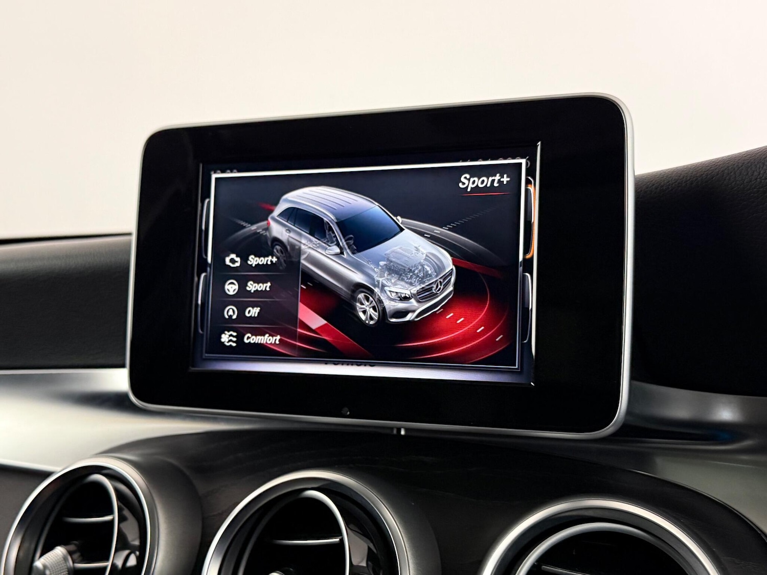 Used Mercedes-Benz GLC 2018 for sale - 77283530: Photo 23