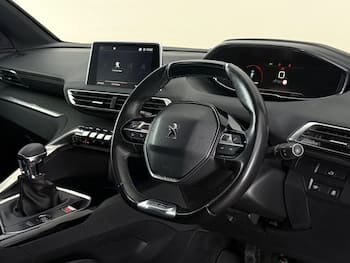 Used Peugeot 5008 2019 for sale - 79684327: Photo