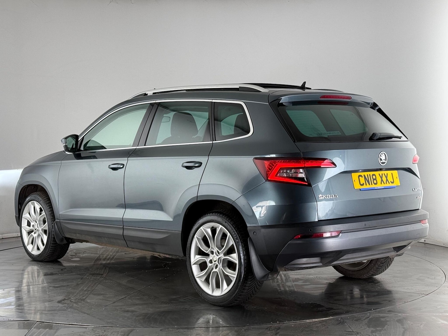 Used Skoda Karoq 2018 for sale - 77222300: Photo 3