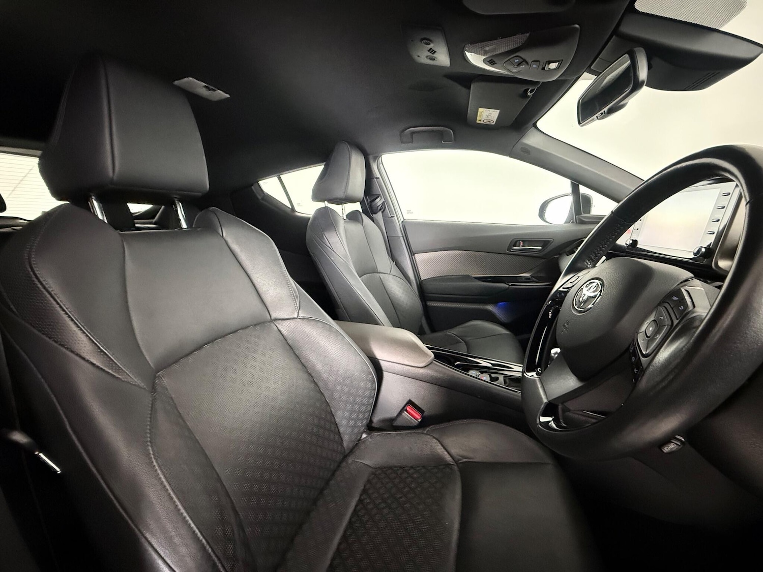 Used Toyota C-HR 2021 for sale - 77260150: Photo 10