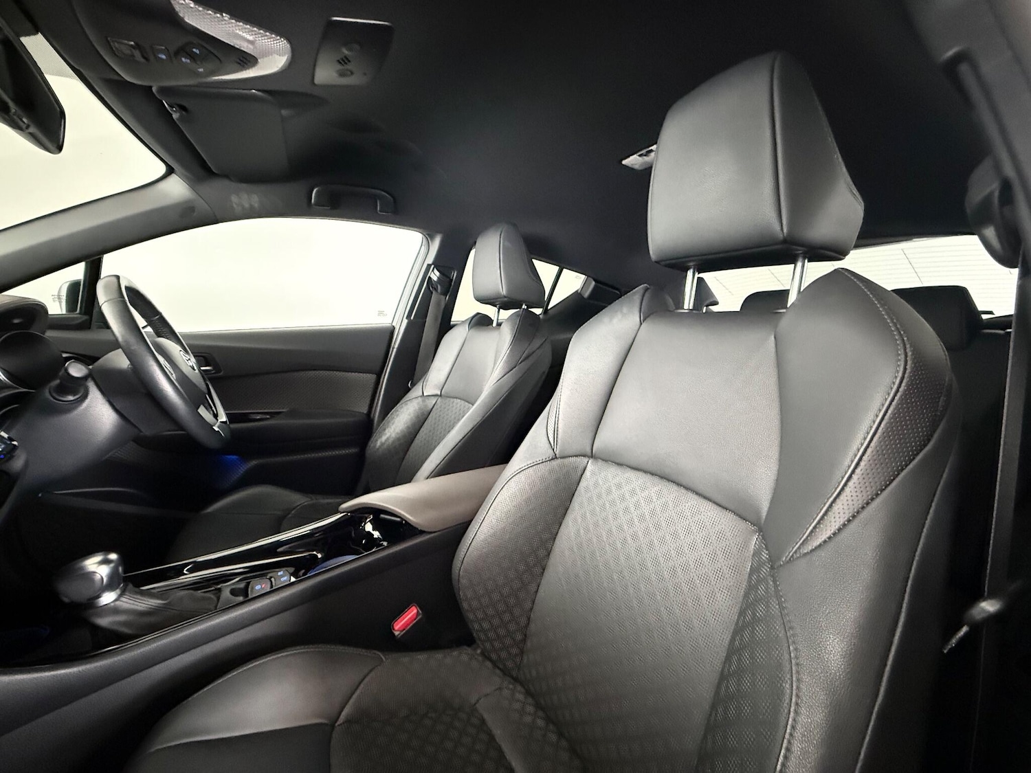 Used Toyota C-HR 2021 for sale - 77260150: Photo 13