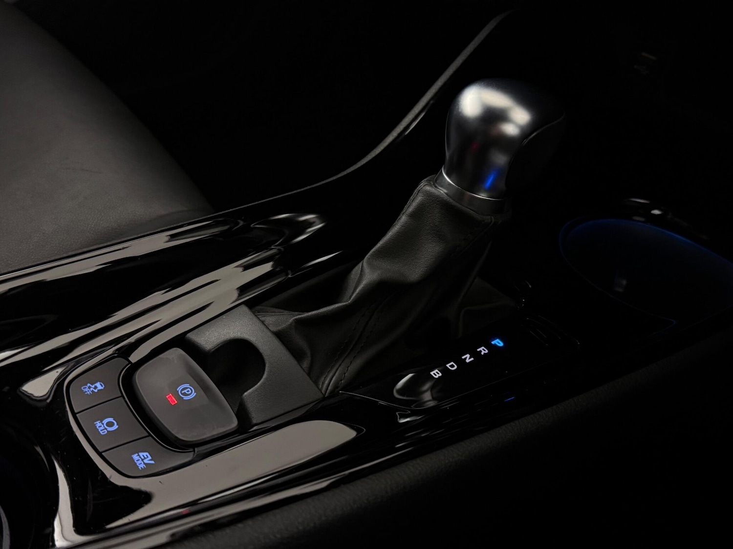 Used Toyota C-HR 2021 for sale - 77260150: Photo 32