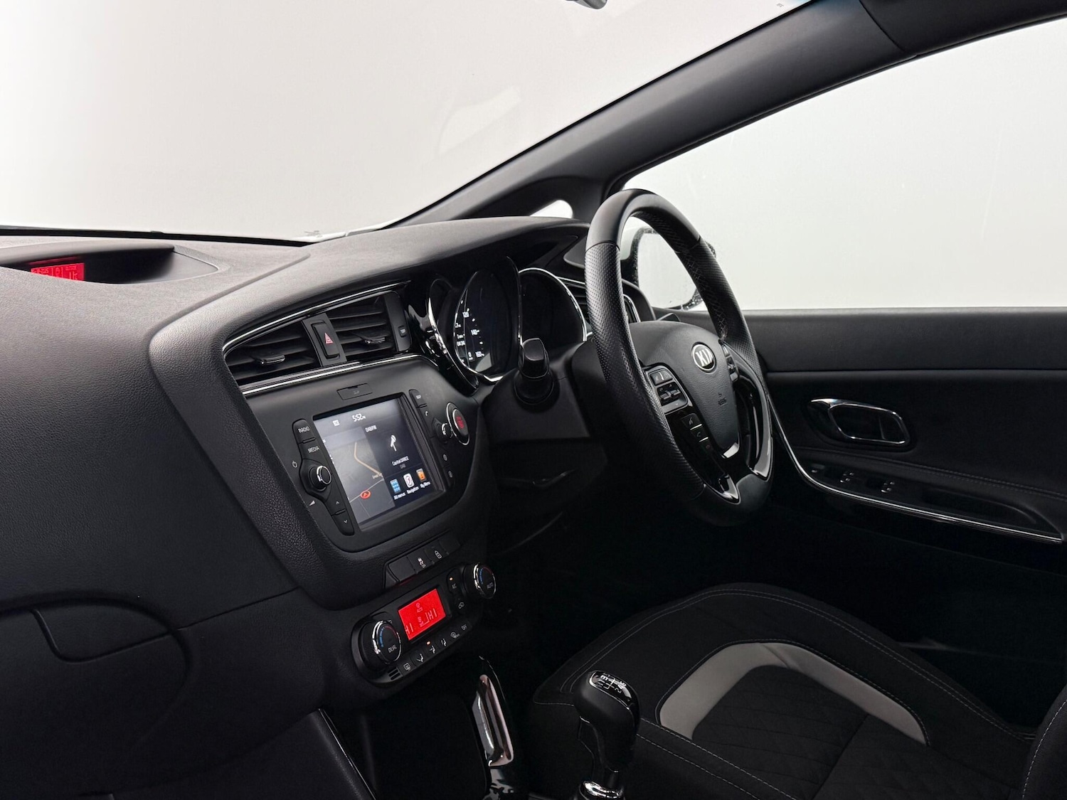 Used Kia Ceed 2018 for sale - 76689255: Photo 20