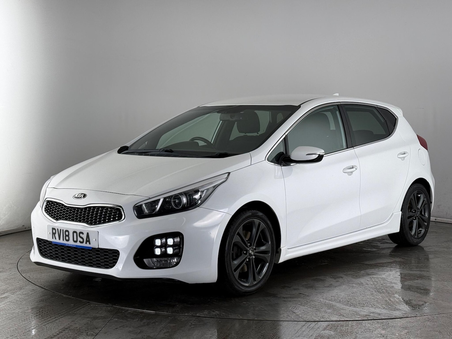 Used Kia Ceed 2018 for sale - 76689255: Photo 4