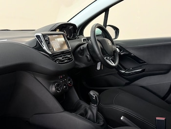 Used Peugeot 208 2017 for sale - 78823441: Photo