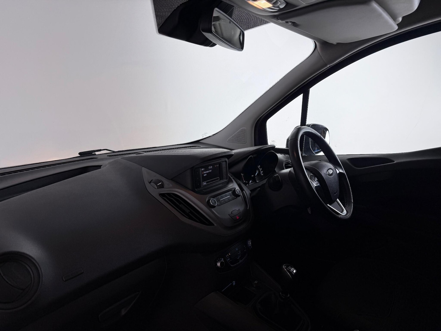 Used Ford Transit Courier 2019 for sale - 76715026: Photo 18