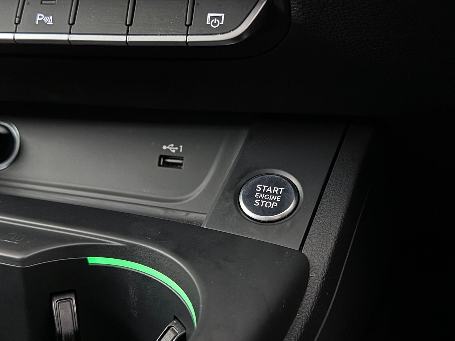 Used Audi A4 2022 for sale - 76467129: Photo 41