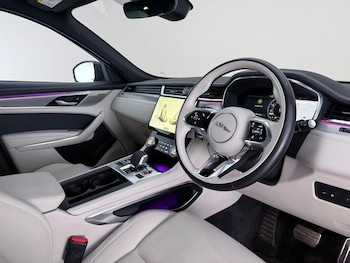 Used Jaguar F-Pace 2023 for sale - 79202775: Photo